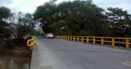 Obras de emergencia en el puente Mocatan